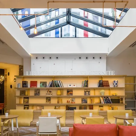 34b アストテル 3* パリ