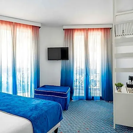 Hotel 34b - Astotel 3*