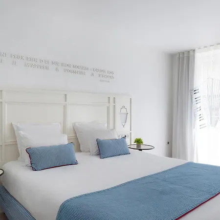 Отель 34b - Astotel 3*