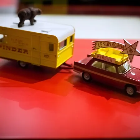 34 بي - أستوتل باريس