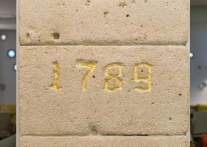 Отель 34b - Astotel