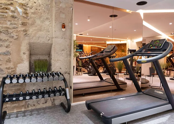 Отель 34b - Astotel 3*